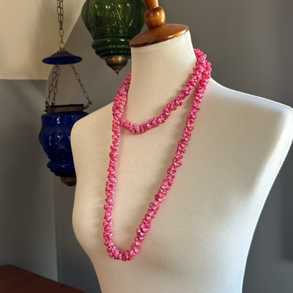 Hot Pink Shinning Shell Necklace - Picture 1 of 7